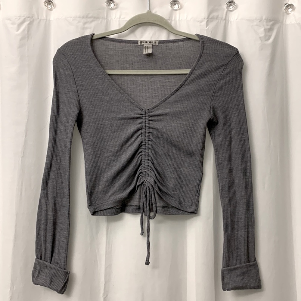 “Forever 21” Long Sleeved Crop